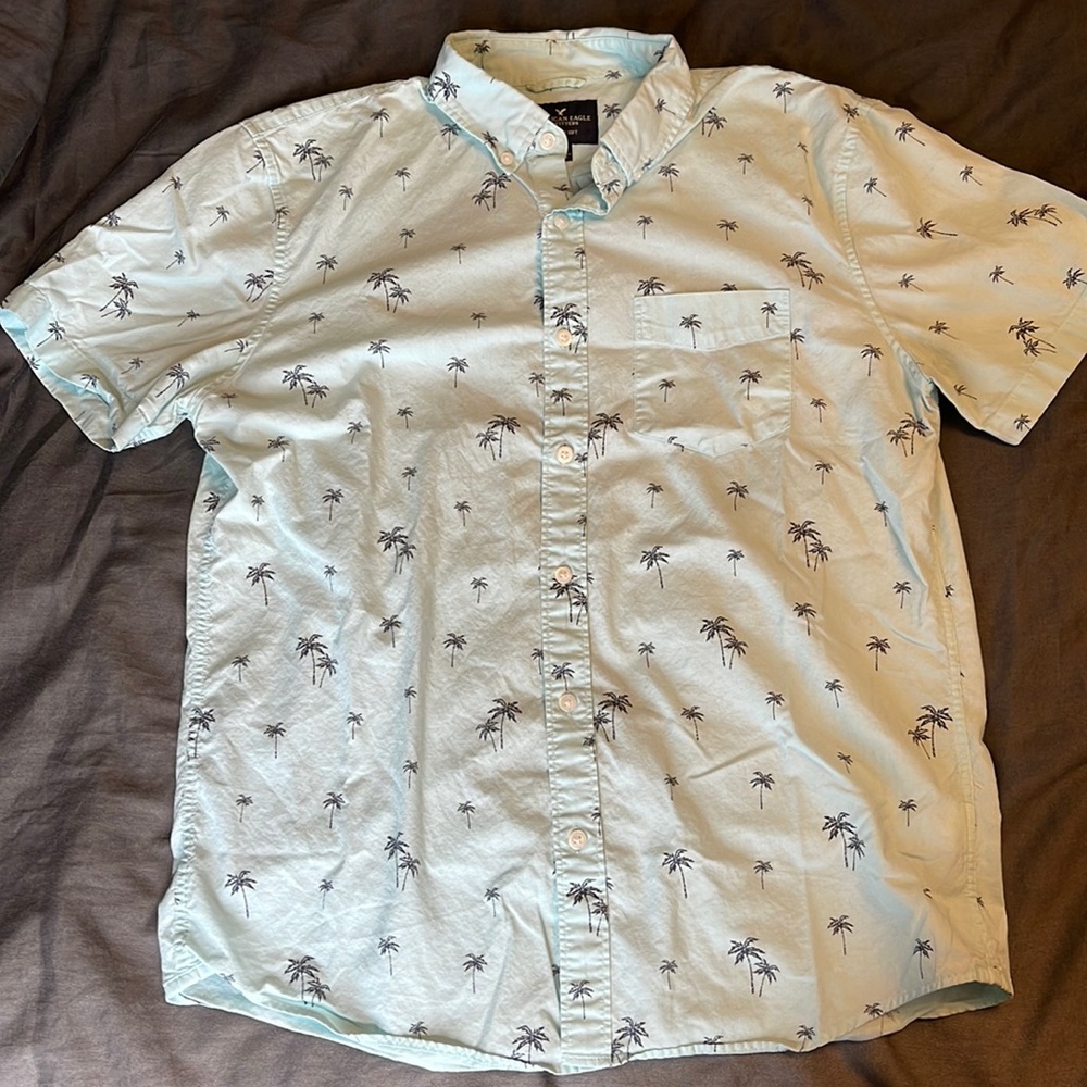 American Eagle short sleeve button up
